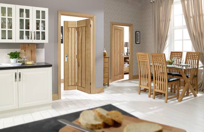 Oak Mexicano Bi Fold LifeStyle 2 2